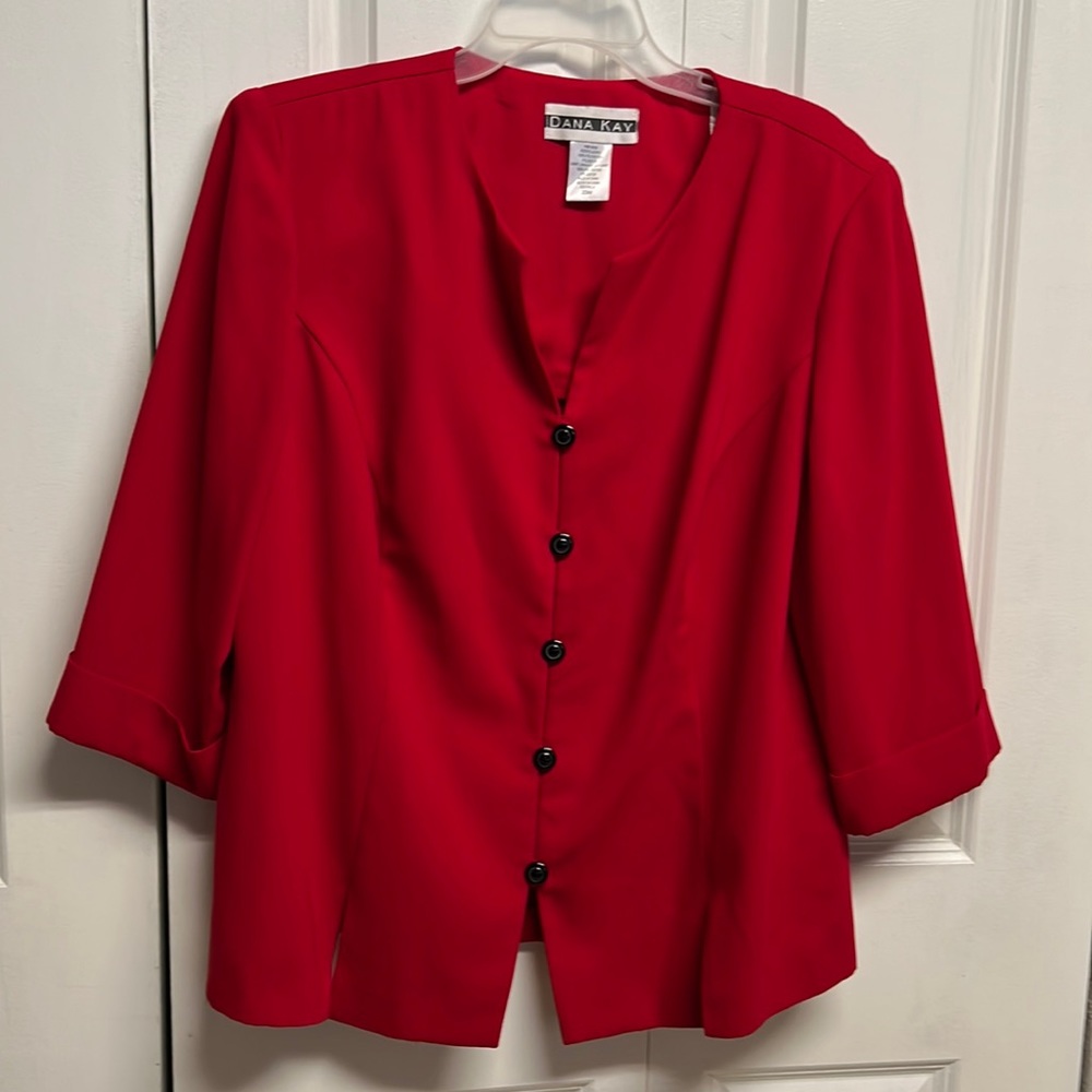 Dana Kay Red Cuff Mid Sleeve Button Up Business Top Size Plus 20W